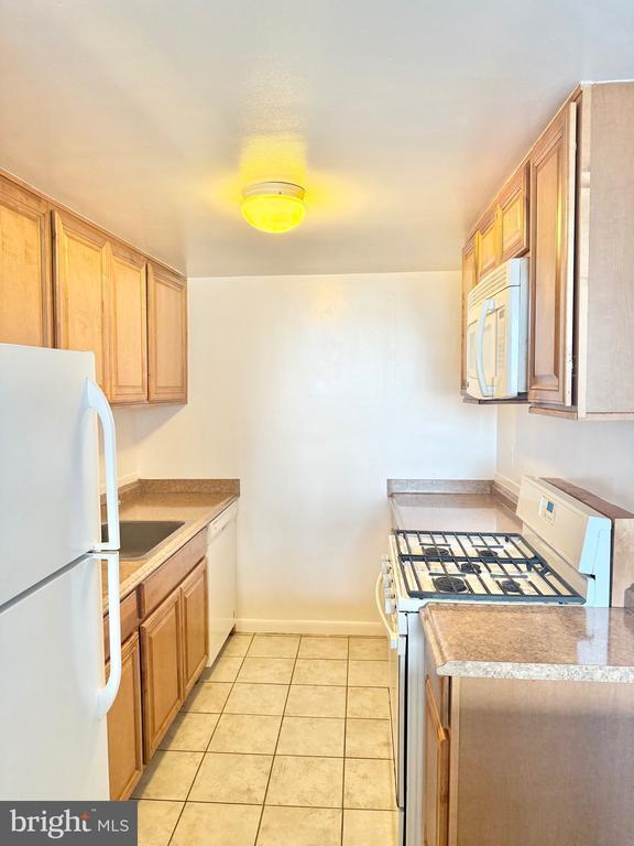 property at 4600 Duke St