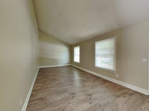 3191 Grand Central Dr in Snellville, GA - Building Photo - Building Photo