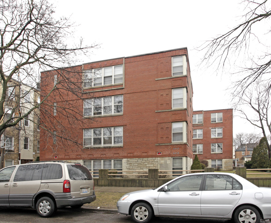 La Belle House in Chicago, IL - Building Photo