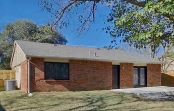 418 S Willow St in Mansfield, TX - Building Photo - Building Photo