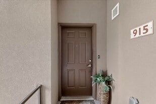 Spring River Luxury Apartment Homes in Roswell, NM - Building Photo