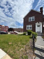 7925 Cedarbrook Ave in Philadelphia, PA - Building Photo