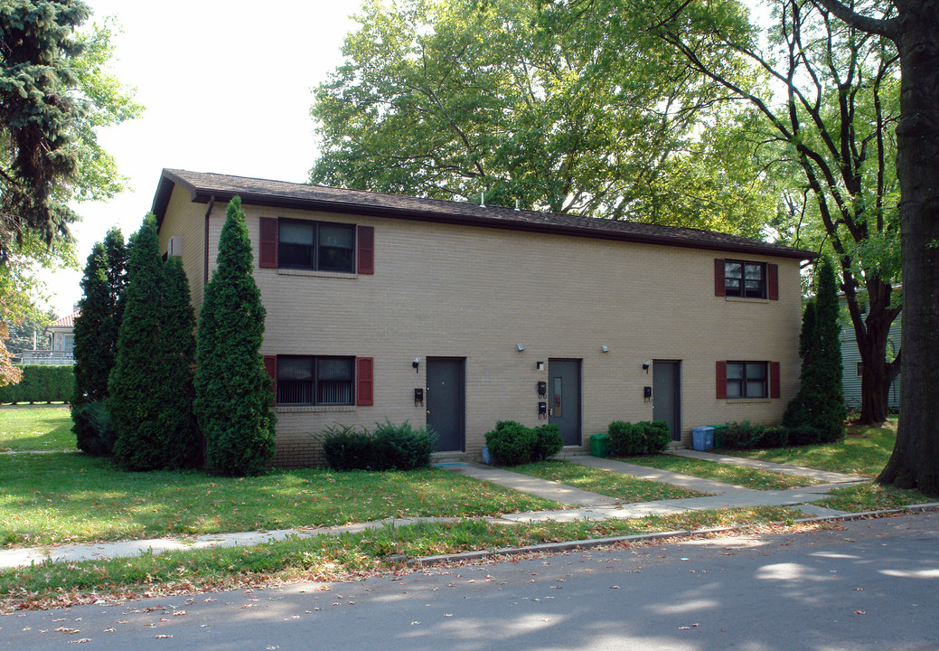 1045 N 17th St in Allentown, PA - Building Photo