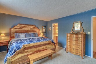 160 Pinon Causeway in Pagosa Springs, CO - Foto de edificio - Building Photo