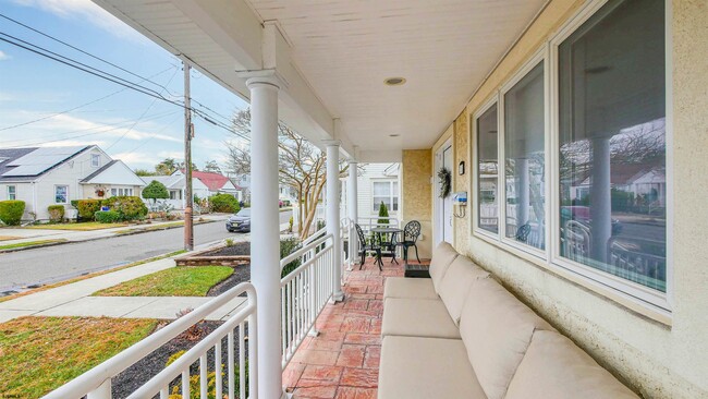 25 N Frontenac Ave in Margate City, NJ - Foto de edificio - Building Photo