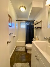 1125A 2nd Ave, Unit Morning Glory in Honolulu, HI - Building Photo - Building Photo