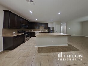 9039 Bowring Park in Converse, TX - Building Photo - Building Photo