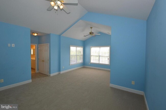 property at 43076 La Riva Dr