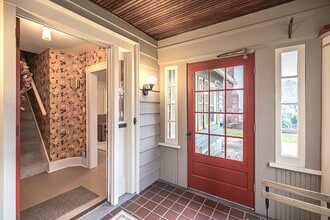 126 W 38th St in Erie, PA - Building Photo - Building Photo