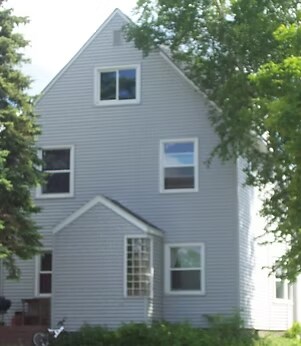 608 Cleveland St-Unit -2 in Eveleth, MN - Foto de edificio