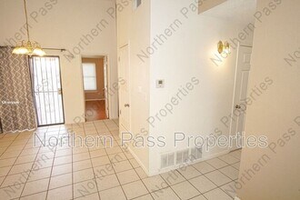 1553 Rebecca Ann Dr in El Paso, TX - Building Photo - Building Photo
