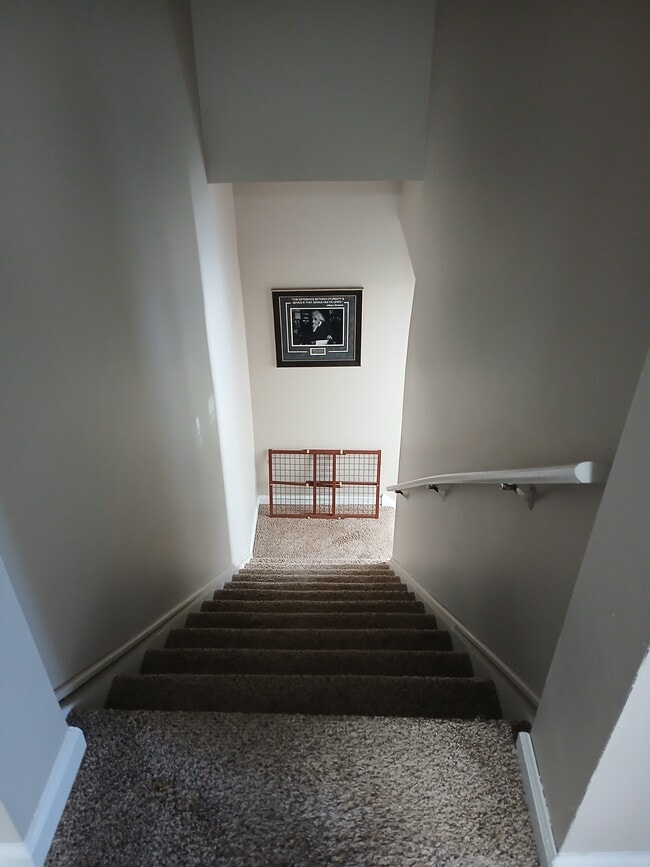 1106 Hazel Dr in Endicott, NY - Building Photo - Building Photo