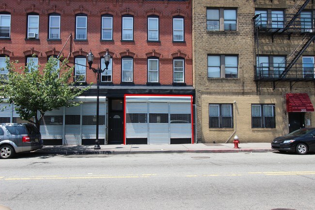 197-203 Monticello Ave in Jersey City, NJ - Building Photo - Building Photo