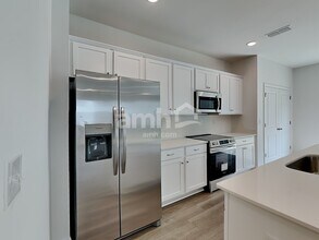 1135 Livengood Wy in Indian Trail, NC - Foto de edificio - Building Photo