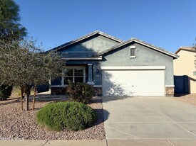 2720 E Omega Dr in San Tan Valley, AZ - Building Photo