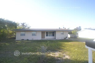 2464 SW 8th St in Fort Lauderdale, FL - Building Photo