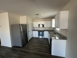 202 W Bobcat Ct in Casa Grande, AZ - Building Photo - Building Photo