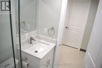 709 Upper Paradise Rd in Hamilton, ON - Building Photo - Building Photo