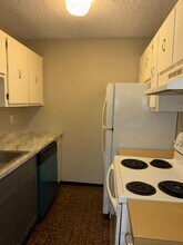 3240 Iris Ave, Unit 206 in Boulder, CO - Building Photo - Building Photo