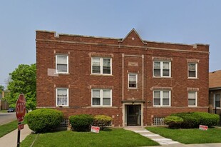 3002 N Kilbourn Ave Apartments