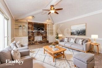 241 Summit Ridge Dr in Greenwood, IN - Building Photo - Building Photo