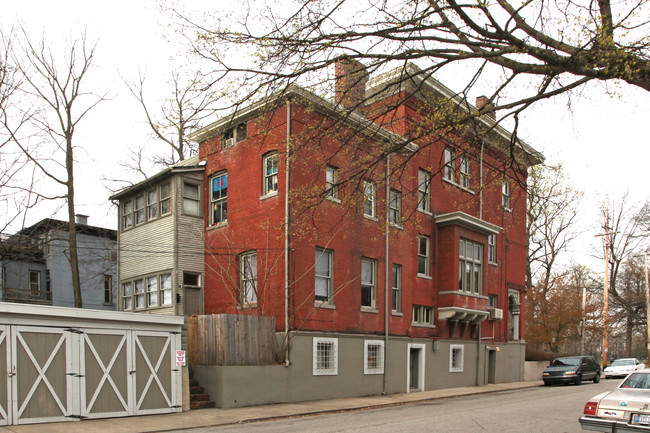 1337 S 4th St in Louisville, KY - Foto de edificio - Building Photo