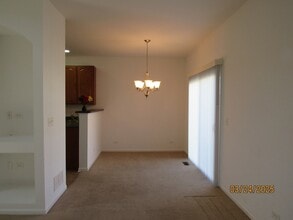 494 S Jade Ln in Round Lake, IL - Building Photo - Building Photo