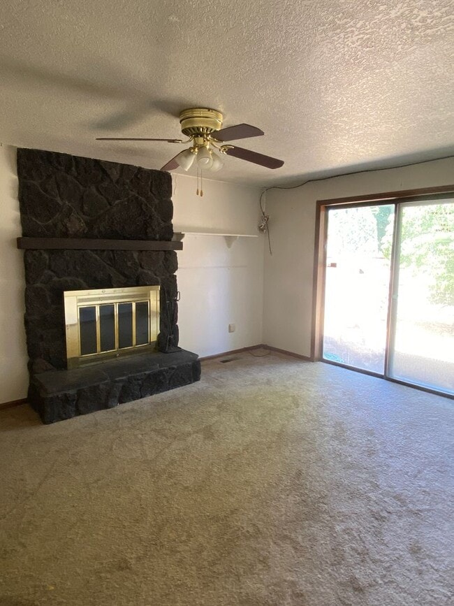 3613 NW Tyler Pl in Corvallis, OR - Building Photo - Building Photo