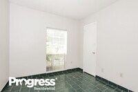 5108 Gunnison St photo'