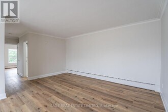 366 Royal York Rd in Toronto, ON - Building Photo - Building Photo