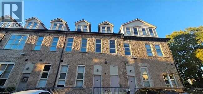 property at 25 Concession St