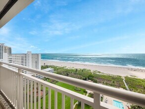 3400 N Ocean Dr in Riviera Beach, FL - Foto de edificio - Building Photo