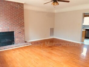203 Sweetgum Ln in Oak Ridge, TN - Building Photo - Building Photo