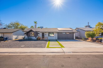 605 E Papago Dr in Tempe, AZ - Building Photo - Building Photo