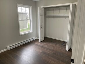 995 Madison Ave in Braidwood, IL - Building Photo - Building Photo