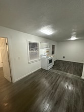 4975 Breanna Ln NE in Salem, OR - Foto de edificio - Building Photo