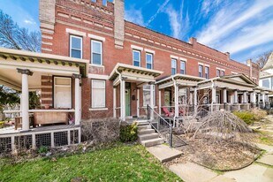 237 Miller Ave in Columbus, OH - Building Photo