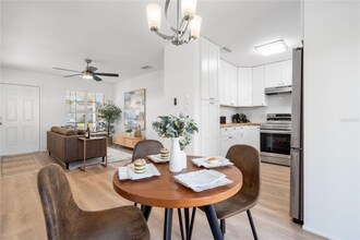 2802 21st St W in Bradenton, FL - Building Photo - Building Photo