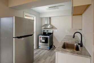 1106 Country Club Ln in Lakeland, FL - Building Photo - Building Photo
