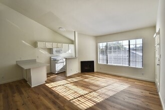 5744 Colfax Ave in Los Angeles, CA - Building Photo - Building Photo
