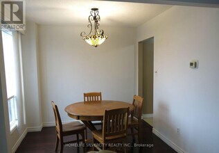 18 Pickard Ln in Brampton, ON - Building Photo - Building Photo