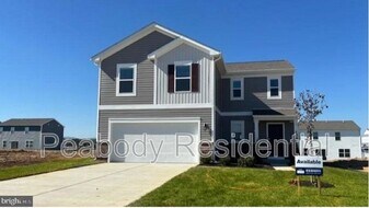 108 Hemphill St in Stephens City, VA - Building Photo