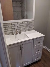 6427 N Hermitage Ave, Unit 1F in Chicago, IL - Building Photo - Building Photo