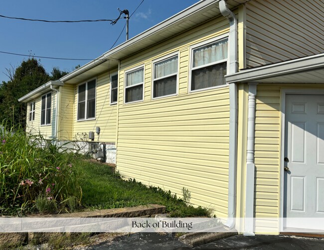 106-108 E 15th St in Bloomington, IN - Building Photo - Building Photo
