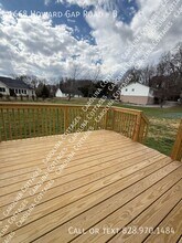 1668 Howard Gap Rd in Hendersonville, NC - Building Photo - Building Photo