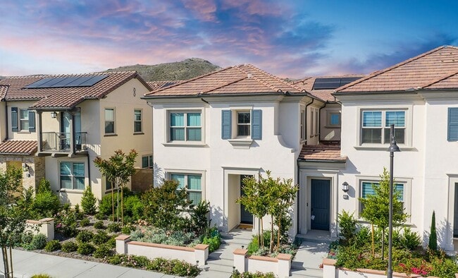 106 Sunnyside in Irvine, CA - Building Photo - Building Photo