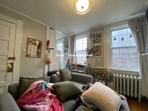 5 Champney Pl, Unit 1 champney 2 in Boston, MA - Building Photo - Building Photo