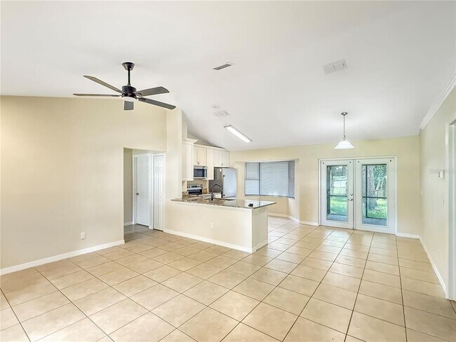 1340 4th St in Orange City, FL - Building Photo - Building Photo