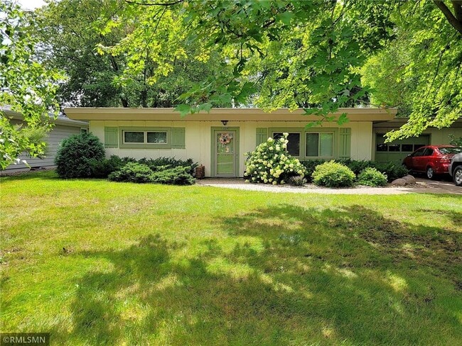 724 Wisconsin St in Hudson, WI - Building Photo - Building Photo
