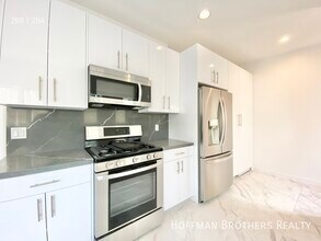 1407 Laurel Ave in West Hollywood, CA - Building Photo - Building Photo